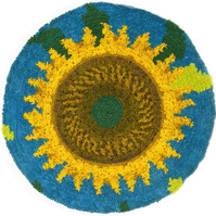 What you can make in Shirret: a luxury from fabric scraps sunflower bedside rug, new in crochet.