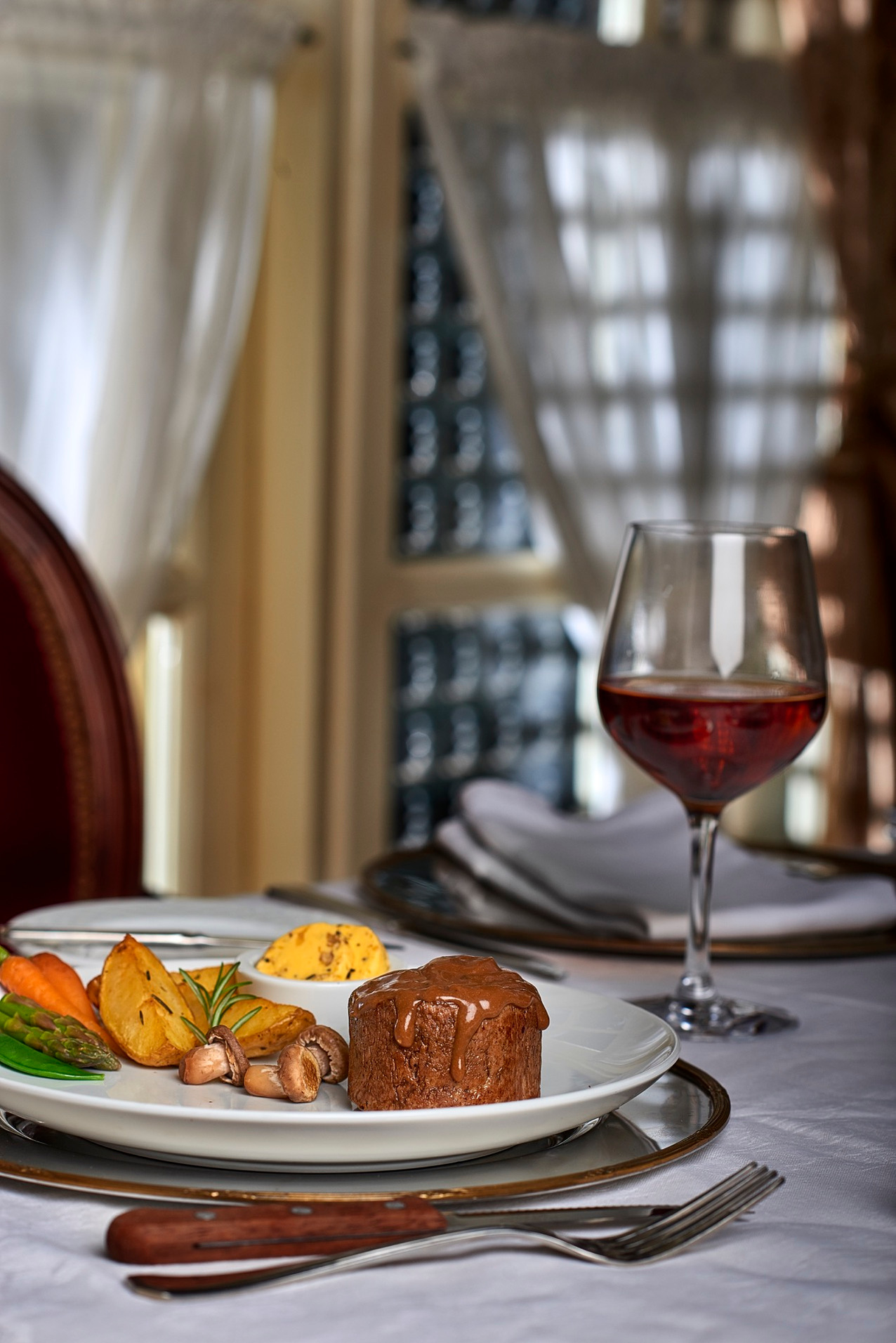 Food, Travel and Lifestyle photographer, cairo photographer, food photographer, hospitality photographer, interiors photography, editorial, print, advertising photographer, editorial photographer