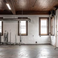Overview of photo studio space available for daily rental with gear, lighting, grip, tethering station.