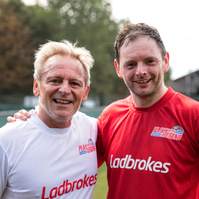 Play with a Legend (Newcastle legend John Beresford) - photography with a footballing hero, john beresford

football legend
john beresford
newcastle photographer
newcastle sports photographer
nufc
sports photographer