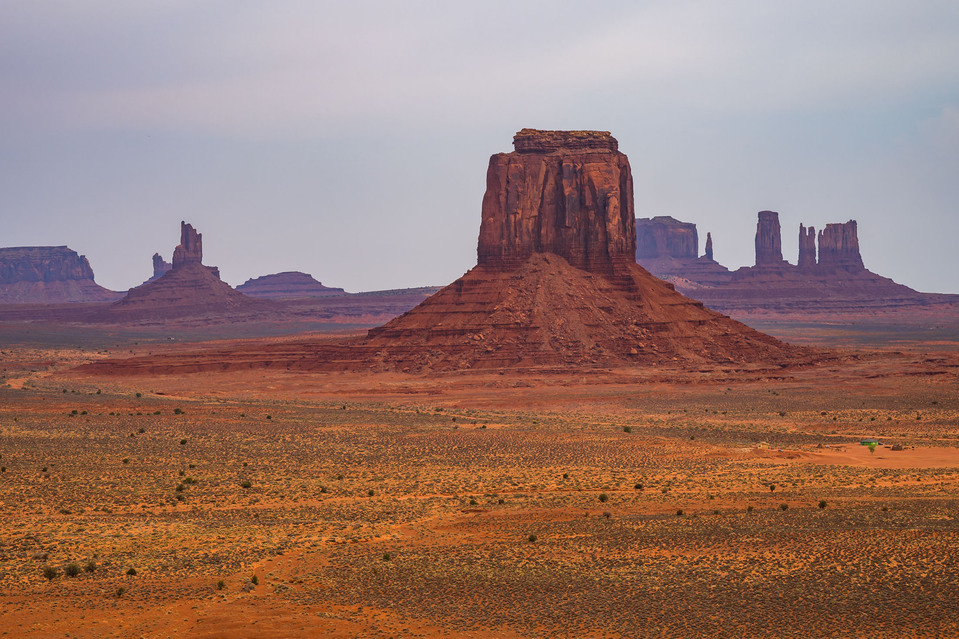 Landscape view of majestic Monument Valley, UT