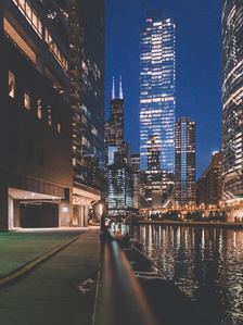 View of the Willis Tower from the banks of the Chicago River in Chicago, USA.