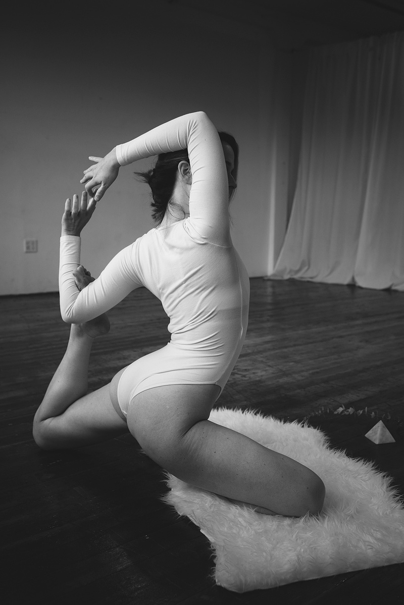 Yoga Photographer Yoga Photography Briana Cerezo Portland Photographer PDX Photographer Conscious Photographer Portrait Photographer Dance Photography Movement Photography Sacred 