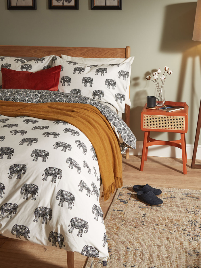 Props sourcing, set design and styling on set for a series of photo shoots for John Lewis.