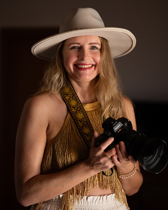 Trouwfotograaf Maxime uit Sliedrecht is een echte beroepsfotograaf, professioneel, creatief, enthousiast, +5 jaar aan ruime ervaring en is leuk met kinderen.