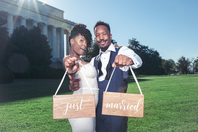 A bride and groom wedding picture in Washington DC