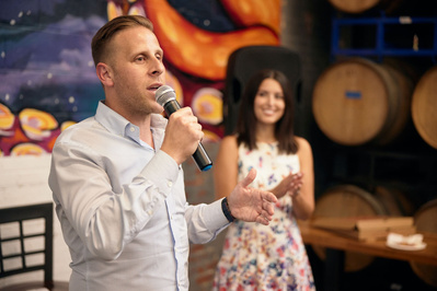 Maryland State Delegate candidate Mark Edelson speaks to a crowd during a campaign event in Baltimore Maryland.
