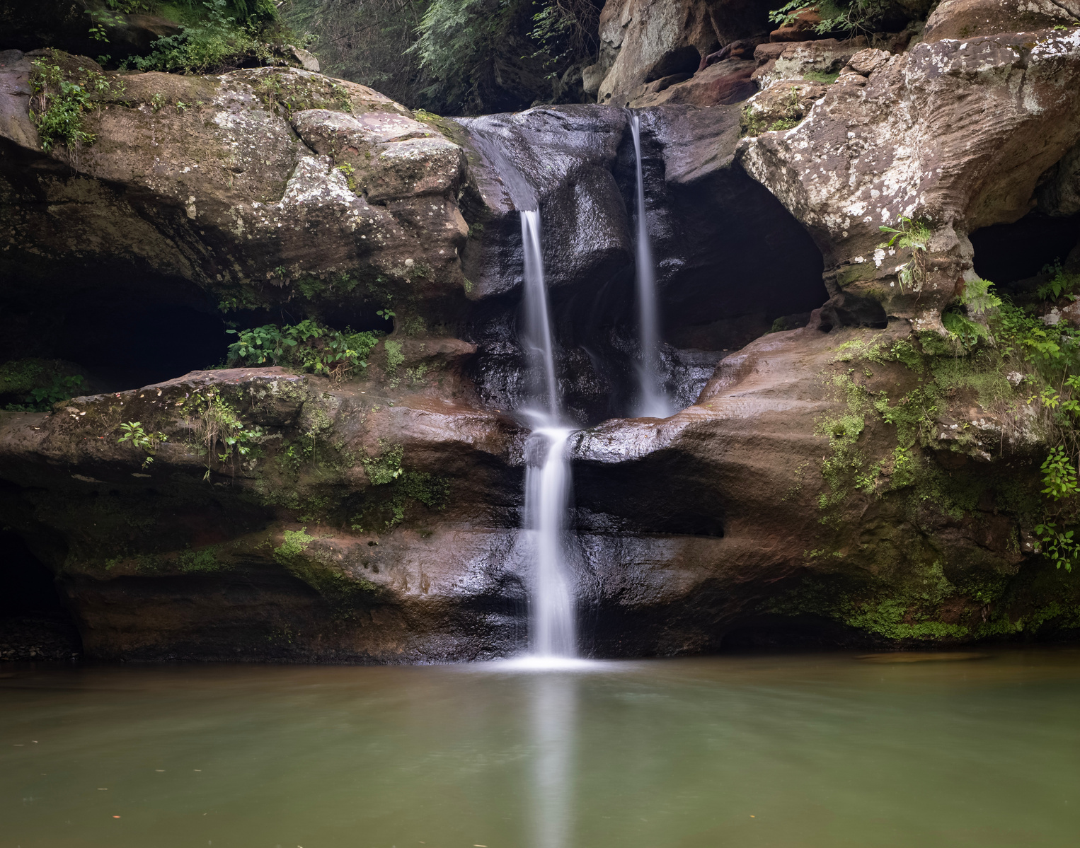 Old Man's Cave - Upper Falls