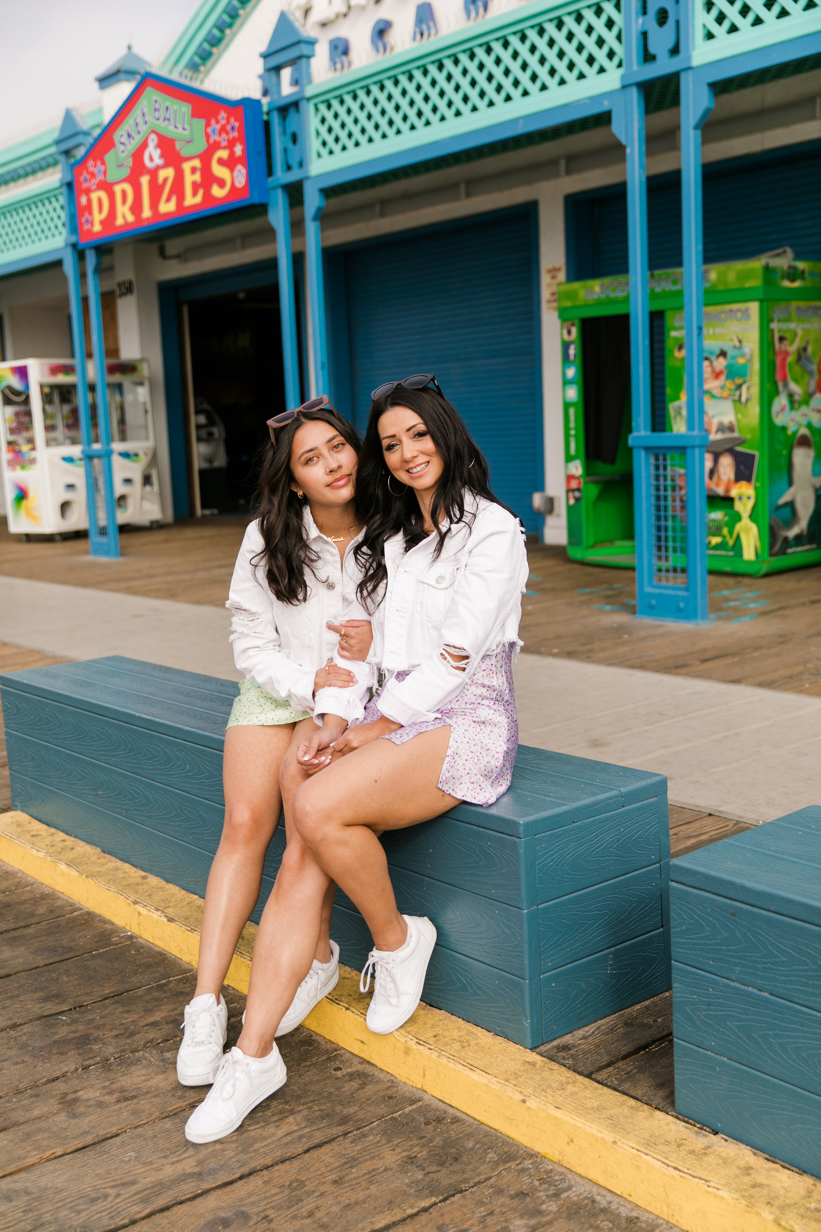 Mother and Daughter in Santa Monica, Santa Monica Pier, Santa Monica Photographer, Los Angeles Photographer, LA Photographer, Family Photos at Santa Monica Pier