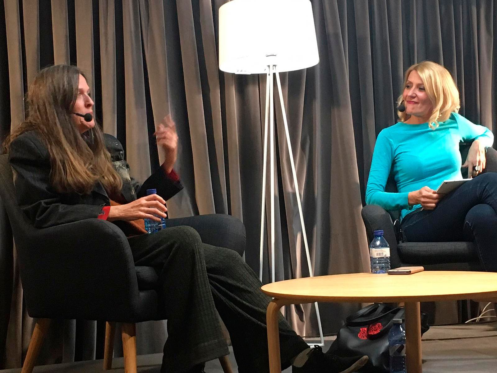 Conversación "Mirar con ellas" con Ouka Lele y Zara Fernández De Moya