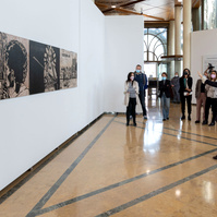 Zara Fernández de Moya, comisaria de la exposición "Por una biología de la imagen" en el Centro Gallego de Arte contemporáneo