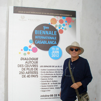 Zara Fernández de Moya comisariando a ocho artistas españoles en la Primera Bienal de Casablanca en 2012