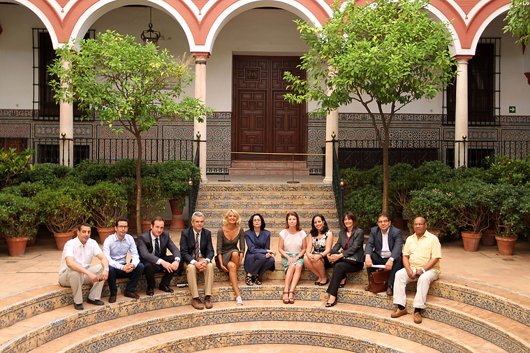 Equipo organizativo de la exposición “Nur: la Luz en el Arte y la Ciencia de mundo Islámico”, promovida por La Fundación Focus-Abengoa