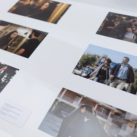 Exposición La Acera, de Asghar Farhadi, en Santiago de Compostela. Centro Galego de Arte Contemporánea, comisariada por Zara Fernández de Moya
