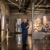Exposición Apátridas: El laberinto de los invisibles, comisariada por Zara Fernández de Moya en Caixa Forum Madrid