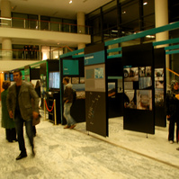 Exposición Yusur-Puentes: Paisaje y arquitectura en Marruecos y España, que formó parte del programa cultural de la Presidencia española de la Unión Europea