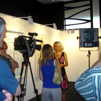 Zara Fernández de Moya comisariando a ocho artistas españoles en la Primera Bienal de Casablanca en 2012