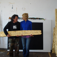 Zara Fernández de Moya comisariando a ocho artistas españoles en la residencia de Artistas de Ifiltry (Marruecos)
