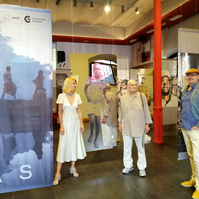 Exposición Apátridas: El laberinto de los invisibles, comisariada por Zara Fernández de Moya en la Universidad Nebrija