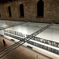 Exposición La Acera, de Asghar Farhadi, en la Alhóndiga de Segovia, comisariada por Zara Fernández de Moya