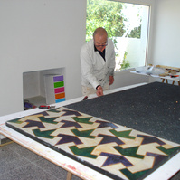 Zara Fernández de Moya comisariando a ocho artistas españoles en la residencia de Artistas de Ifiltry (Marruecos)