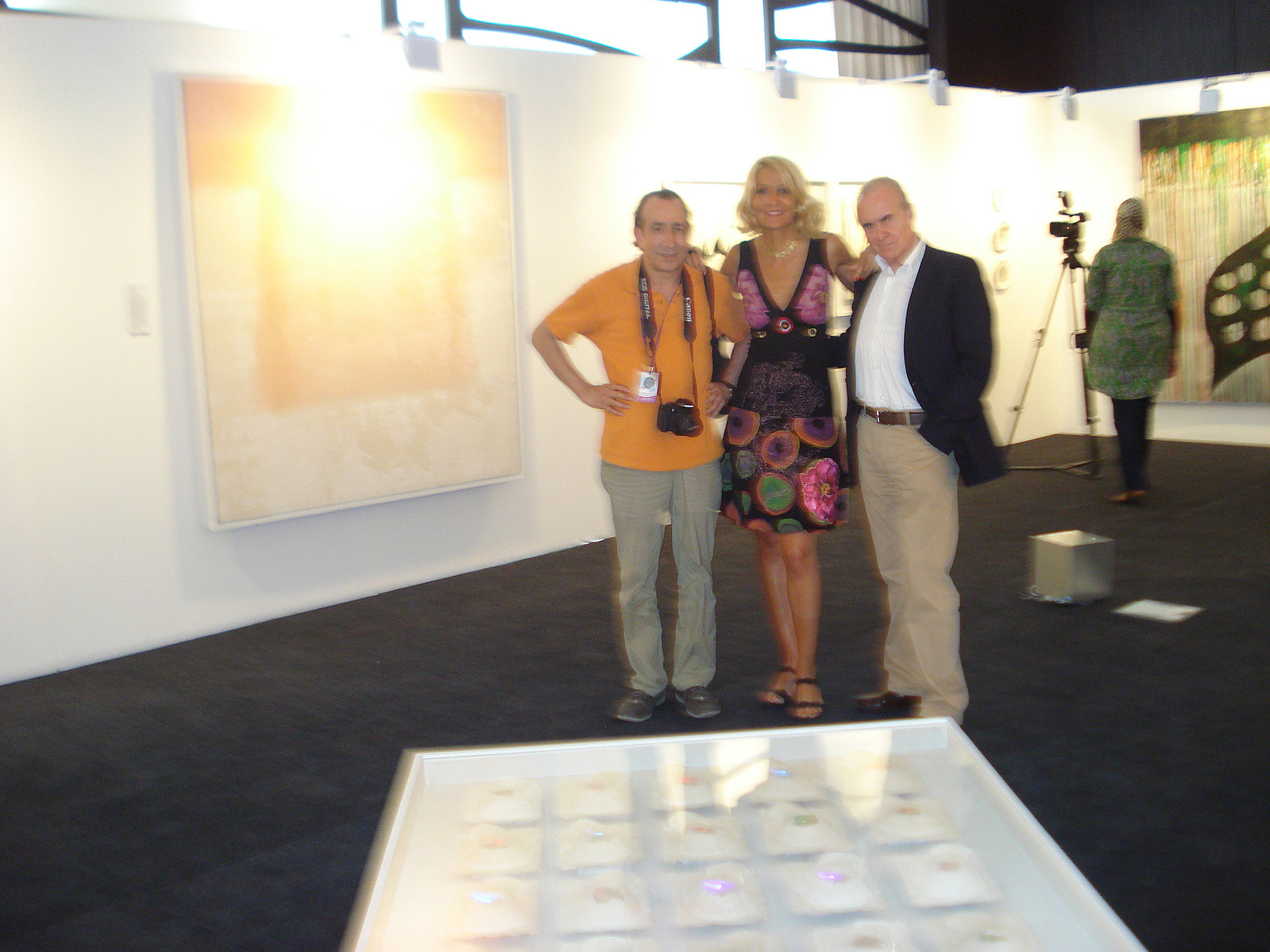 Zara Fernández de Moya comisariando a ocho artistas españoles en la Primera Bienal de Casablanca en 2012