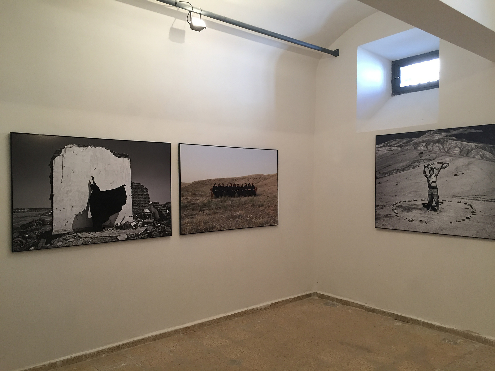 Exposición Miradas Paralelas. Irán-España: fotógrafas en el espejo en La Cárcel de Segovia