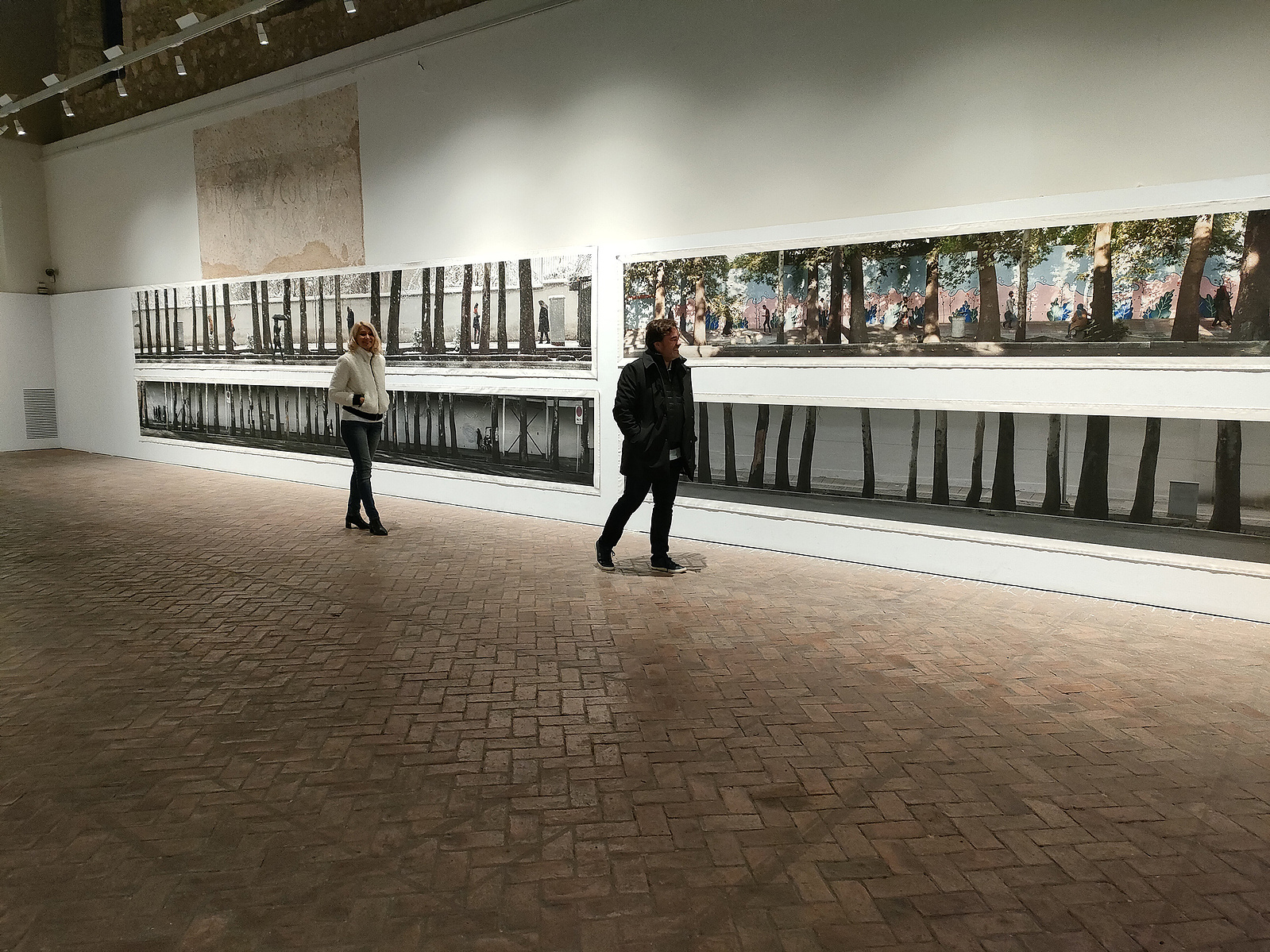 Exposición La Acera, de Asghar Farhadi, en la Alhóndiga de Segovia, comisariada por Zara Fernández de Moya