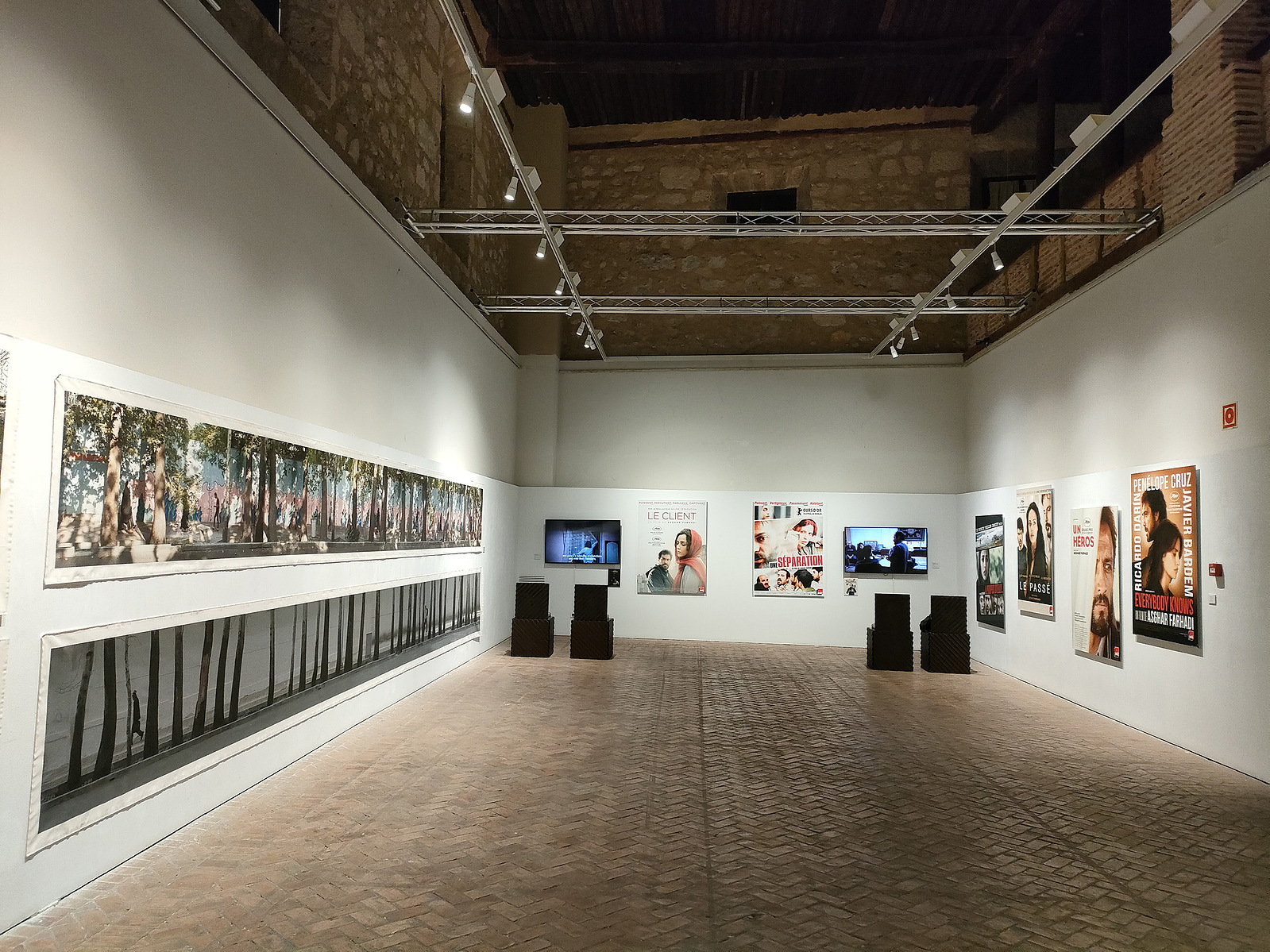 Exposición La Acera, de Asghar Farhadi, en la Alhóndiga de Segovia, comisariada por Zara Fernández de Moya