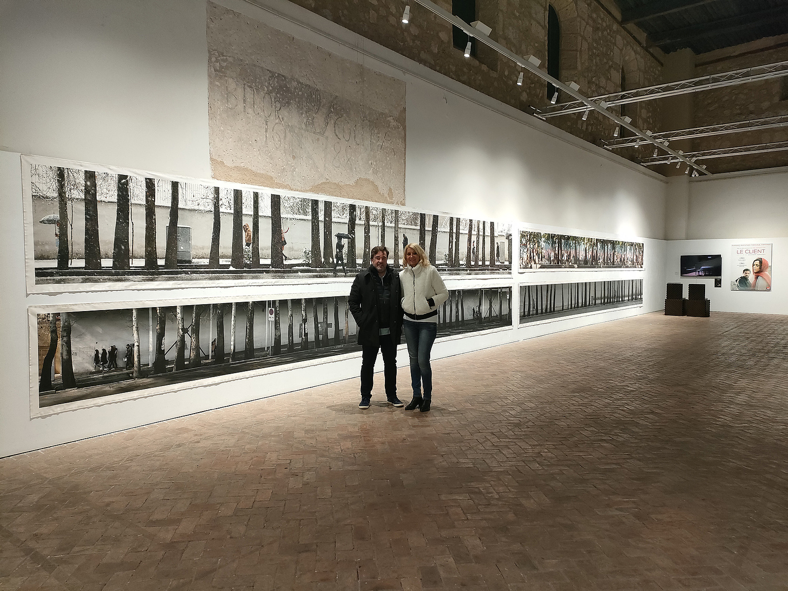 Exposición La Acera, de Asghar Farhadi, en la Alhóndiga de Segovia, comisariada por Zara Fernández de Moya