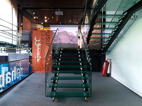 Exposición Yusur-Puentes: Paisaje y arquitectura en Marruecos y España, que formó parte del programa cultural de la Presidencia española de la Unión Europea