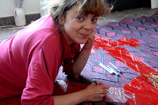 Zara Fernández de Moya comisariando a ocho artistas españoles en la residencia de Artistas de Ifiltry (Marruecos)