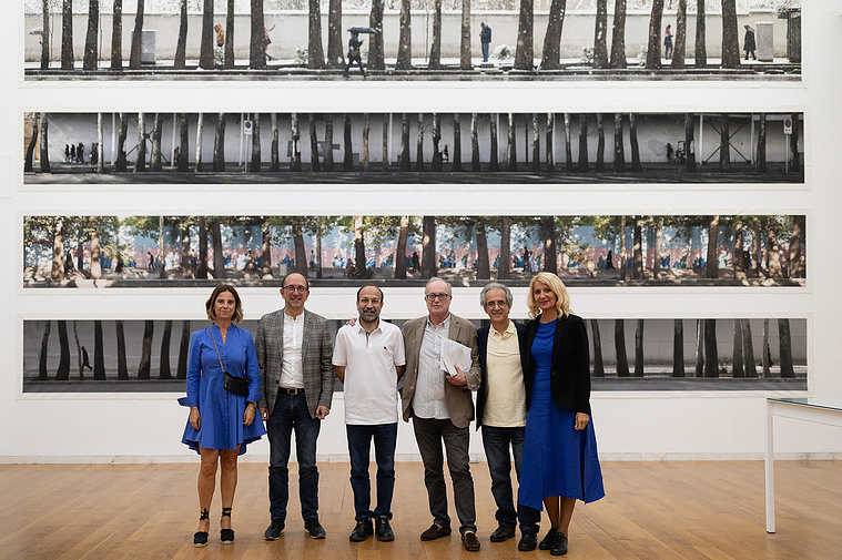 Exposición La Acera, de Asghar Farhadi, en Santiago de Compostela. Centro Galego de Arte Contemporánea, comisariada por Zara Fernández de Moya