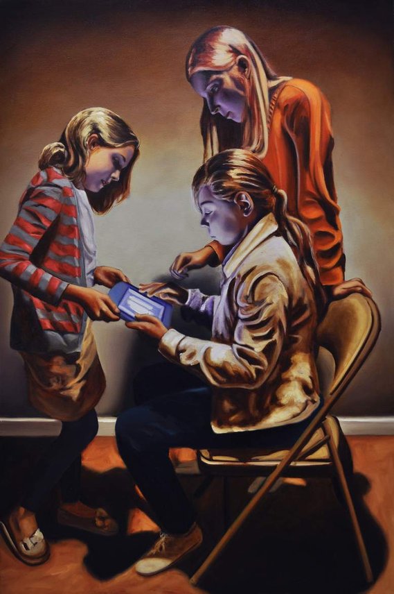 3 girls with tablet