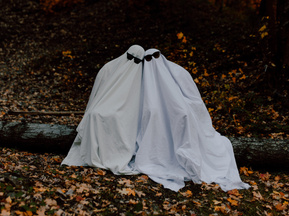 Ghost Besties