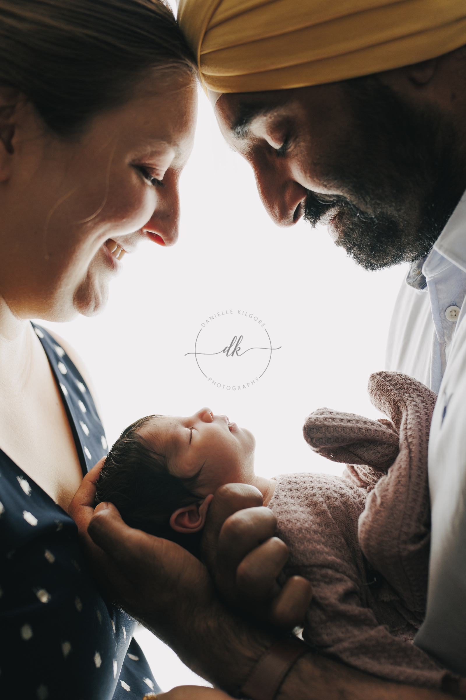 newborn photography. newborn photo session. best family photography