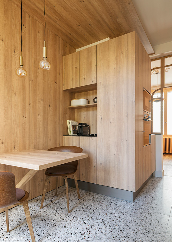 Ré-agencement de la cuisine dans un nouvel espace ouvert sur la salle à manger. Emilie Guitton, architecte d'intérieur. Grand ouest, Nantes, Bretagne, Aquitaine, Pays Basque.