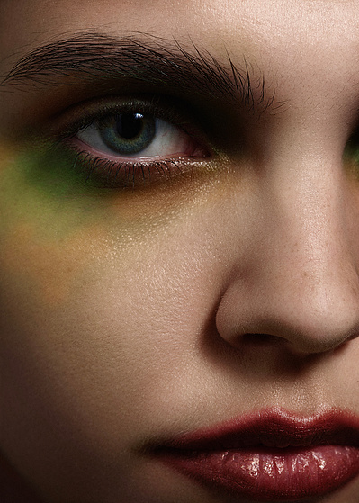Lucy Leroy Photographe 
@lucy_leroy_marie
Fashion photography; Beauty photography; Make up Arty, Model Agency, Hair stylist, Beauty Editorial.  