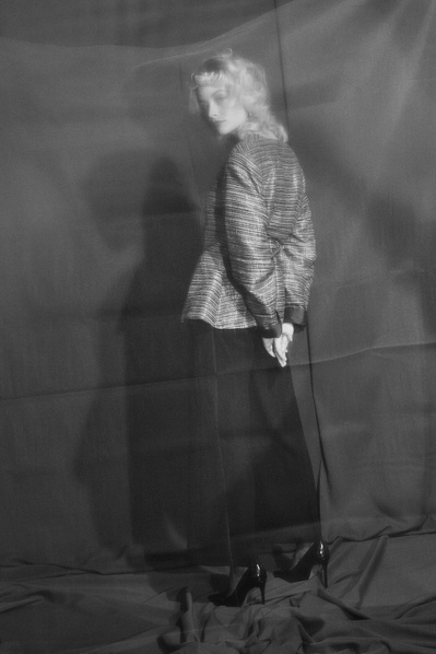 Lucy Leroy Photographe 
lucyleroy.com
@lucy_leroy_marie
Fashion photography; Model Agency, Stylism, Editorial photography, mannequin, Nylon Germany