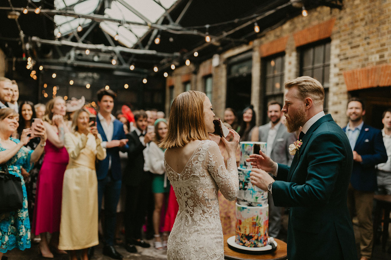 bride and groom cutting cake at Castle Gibson
