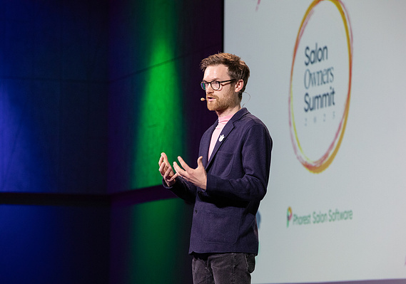 Phorest’s Ronan Perceval opening address at the Phorest Salon Owners Summit 2025 at the Dublin Royal Convention Centre. Live corporate event photographer www.eventimage.ie