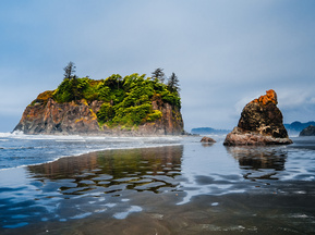 Rock formations along the Pacific Coast at Ruby Beach, Olympic National Park, Washington.