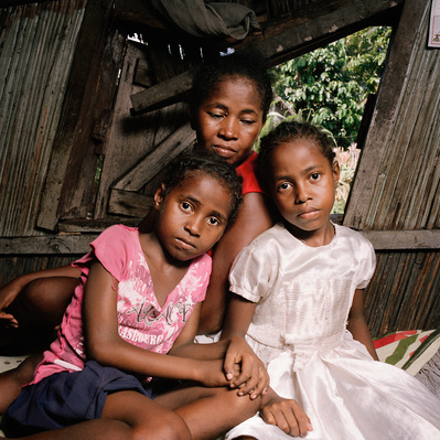 Véronique and her daughters, Nantenaina (left) and Mahery (right), 2014.