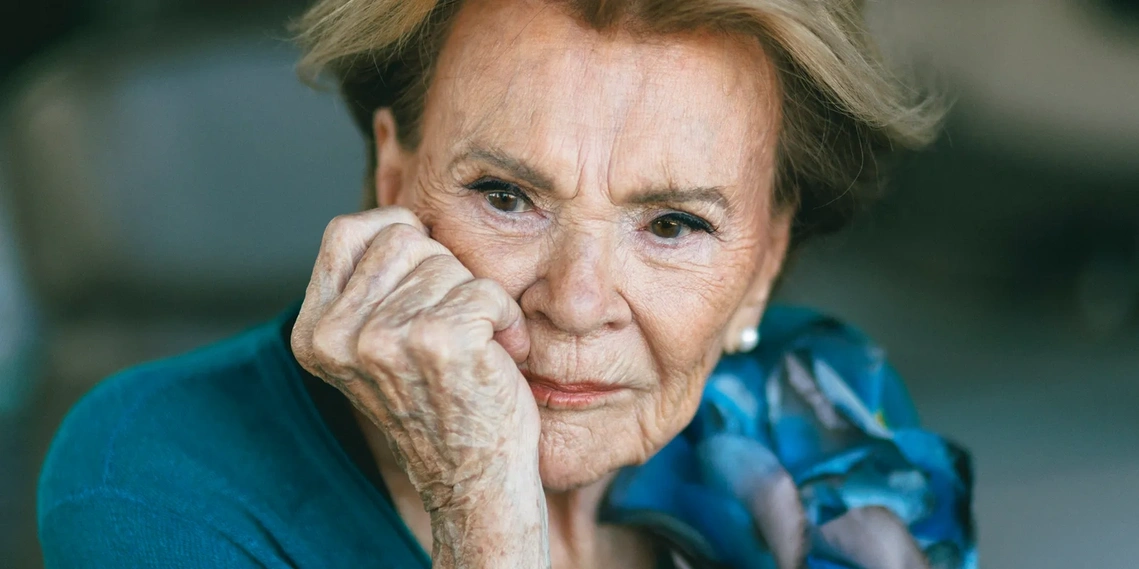 Portrait de Janette Bertrand - Photographe Montréal