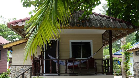 accommodation option 1 - private fan bungalow at Luna Alignment Yoga yoga teacher training center Koh-Phangan Thailand