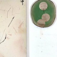 Chair et Glauque 3 (diptych), 2022 | Right: acrylic paint, acrylic spray, soft pastel, oil pastel and charcoal on raw cotton, 160 x 120 cm | Left: acrylic spray on raw birchwood, 34 x 29 cm