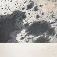 Tache noire fendue, 2022 | Acrylic paint, acrylic spray, soft pastel, oil pastel, and charcoal on raw cotton | 130 x 80 cm