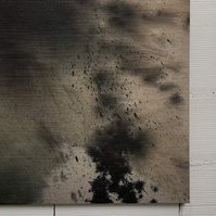 Schwarzgrün 5, 2022 | Acrylic paint, acrylic spray, soft pastel, oil pastel, and charcoal on raw cotton | 160 x 120 cm