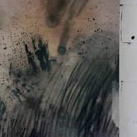 Schwarzgrün 3, 2022 | Acrylic paint, acrylic spray, soft pastel, oil pastel, and charcoal on raw cotton | 200 x 150 cm