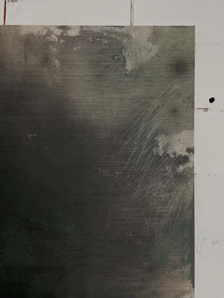 Schwarzgrün 4, 2022 | Acrylic paint, acrylic spray, soft pastel, oil pastel, and charcoal on raw cotton | 200 x 150 cm